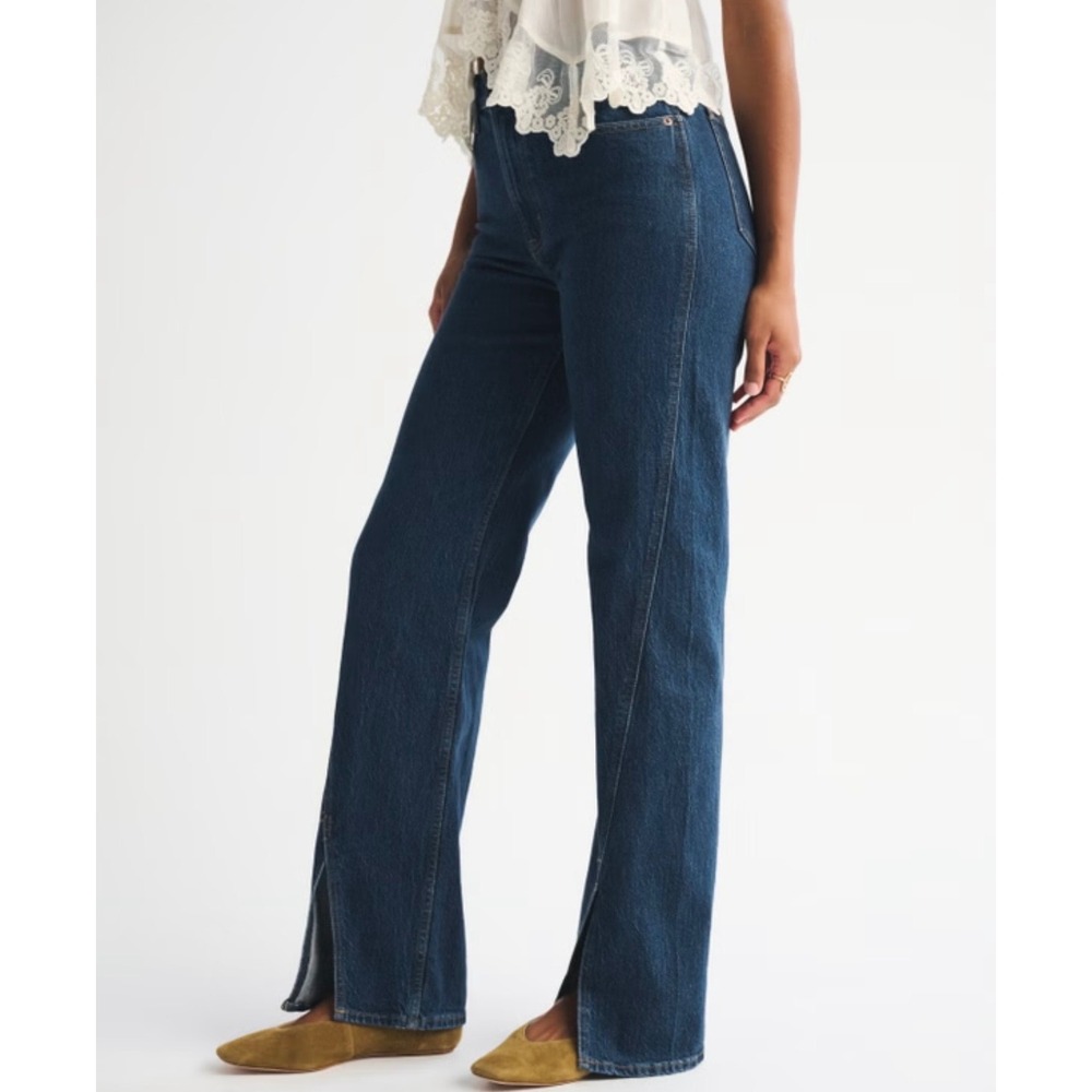 Abercrombie & Fitch Curve Love 90s Relaxed High Rise Split Hem Jeans 27 Short
